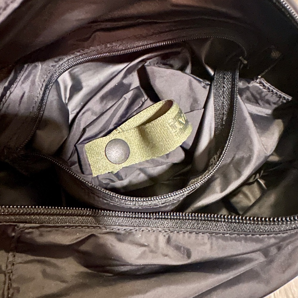 Away Black Belt Bag Sleek Minimalist Design - Picture 4 of 5